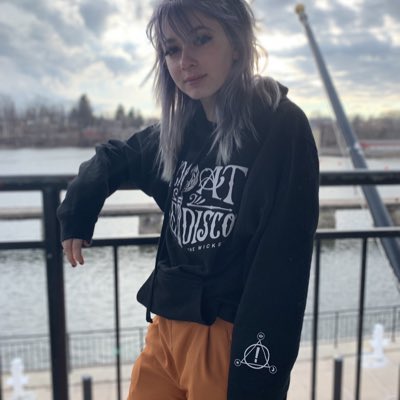 sheyenne10101's tweet photo. #NewProfilePic https://t.co/NqUtw9oTdH