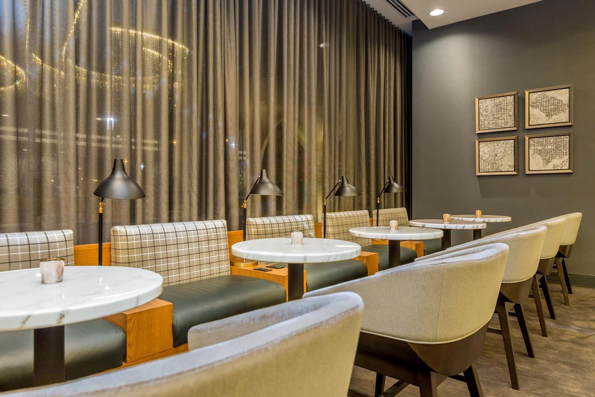 soft_furniture's tweet image. Check out this perfectly unique piece! 
#SoftTouchFurniture #ElectricalOutlets #HotelSeating