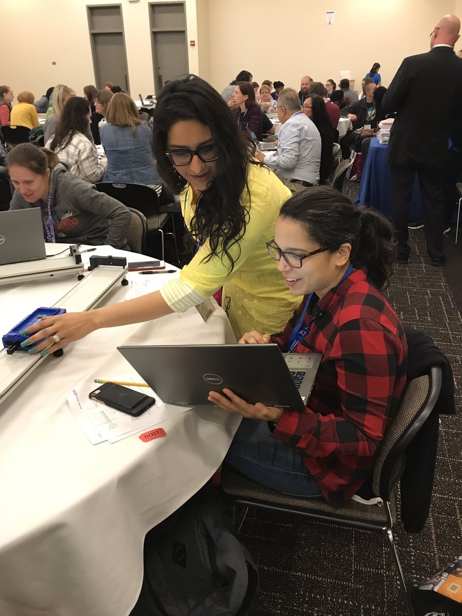 mdiaz's tweet photo. AF Team Science practicing their data collection, analysis, and interpretation #NSTA2019 @achievement1st https://t.co/YW8v0zjgfW