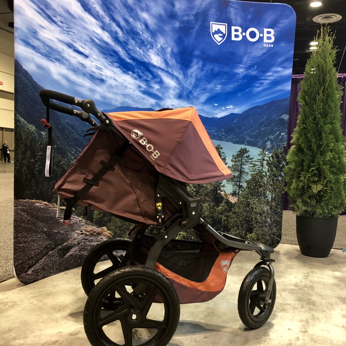 bob revolution flex 3.0 jogging stroller