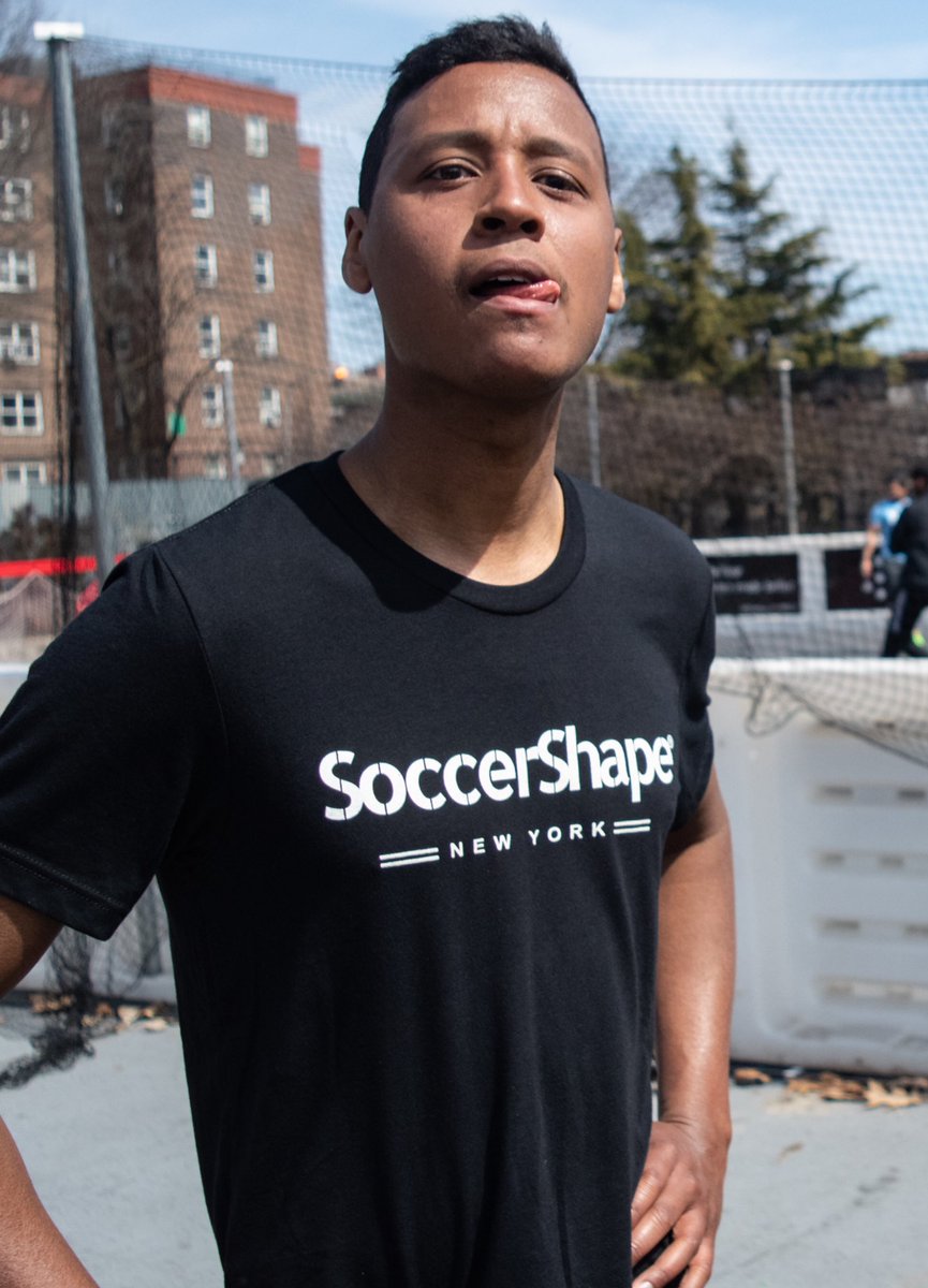 SoccerCooligans's tweet photo. Vote for your favorite thirsty trap! 🥵
@chrispolanco, @DEalesATLUTD, or @darylgrove? https://t.co/E9GZszuZsD
