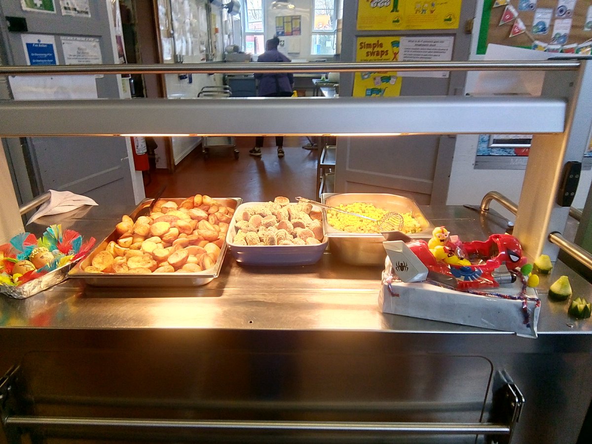 maggie231069's tweet photo. @AndertonPark Easter Lunch today and the Fabulous Easter eggs created by the children#allaboutthekids💜 https://t.co/W9K6kokezA