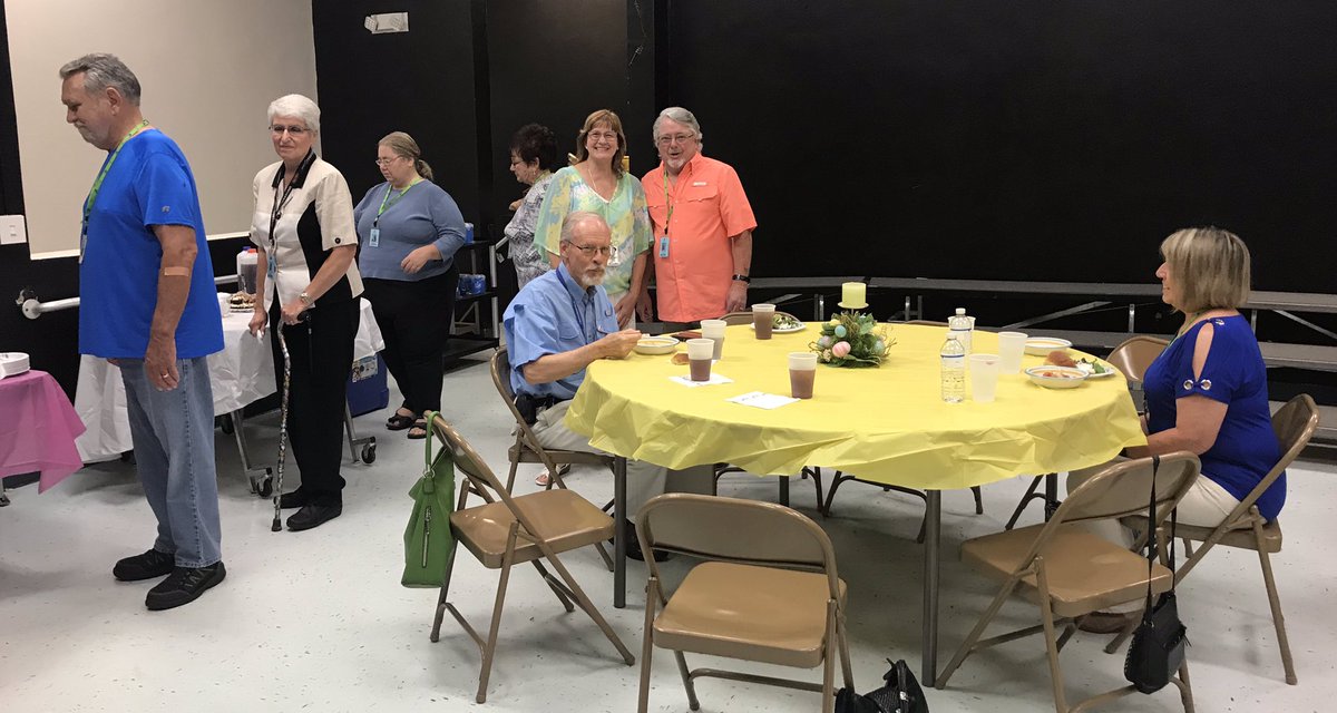 RowenaBalint's tweet photo. Annual Volunteer Appreciation Celebration! #DolphinStrong https://t.co/ZbTEcLg6lM