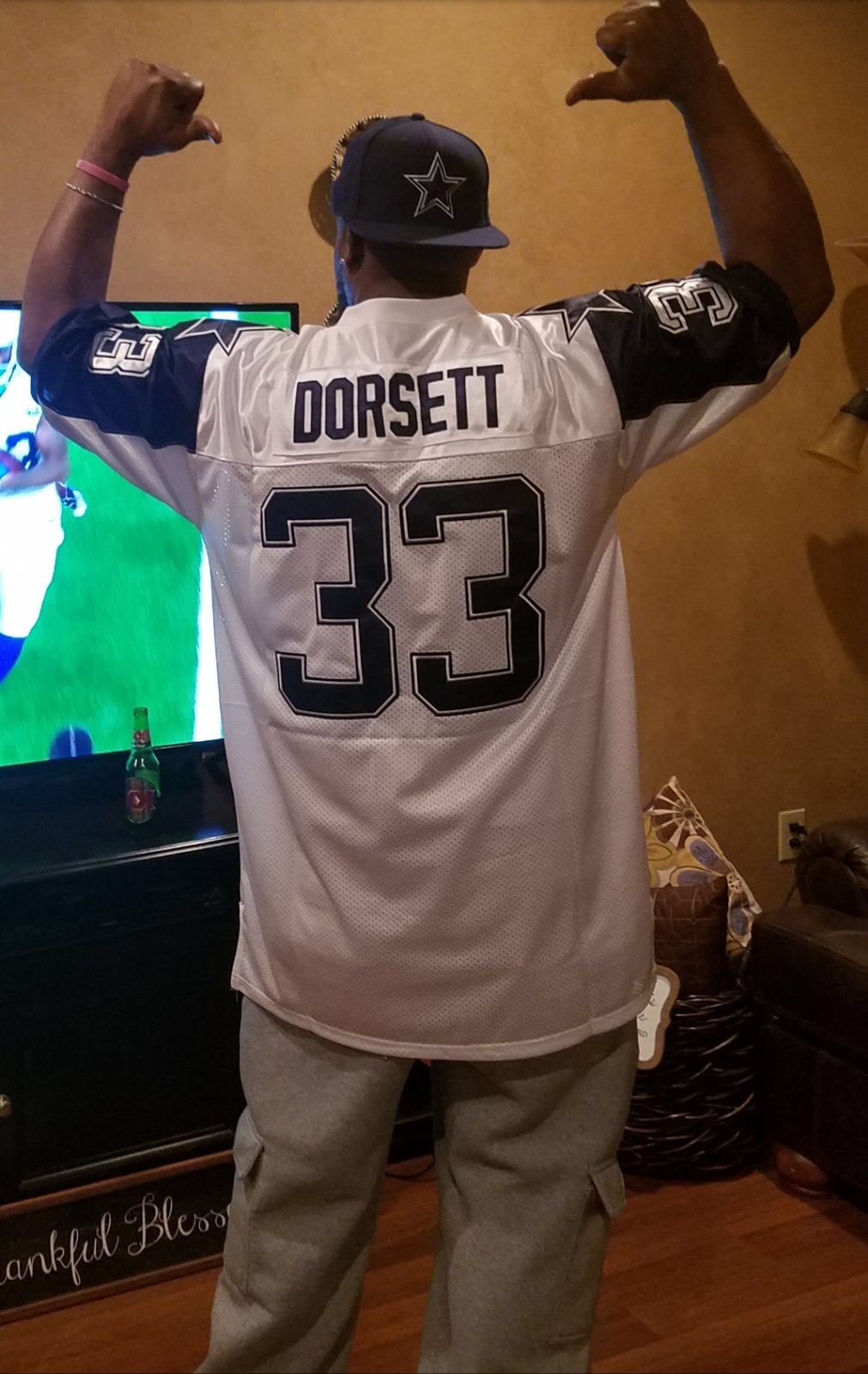 Happy Birthday to my all time favorite football player   