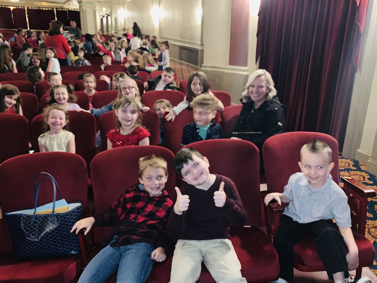 MissPsfirsties's tweet photo. ‘Top Secret Personal Beeswax’! Junie B. Jones was incredible!!!!! #wearemadisonblue #firsties https://t.co/ph0iS80jeA