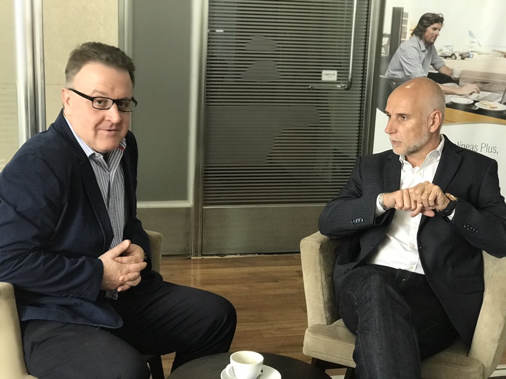 juliobanuelosok's tweet photo. #Ahora recibiendo en nuestra querida #Córdoba a Jean Paul de la Fuente Director de la Fundación #New7Wonders en el marco del concurso #7MN de Argentina en donde el #RíoMinaClavero es único representante de nuestra provincia https://t.co/vhaODBAwSO