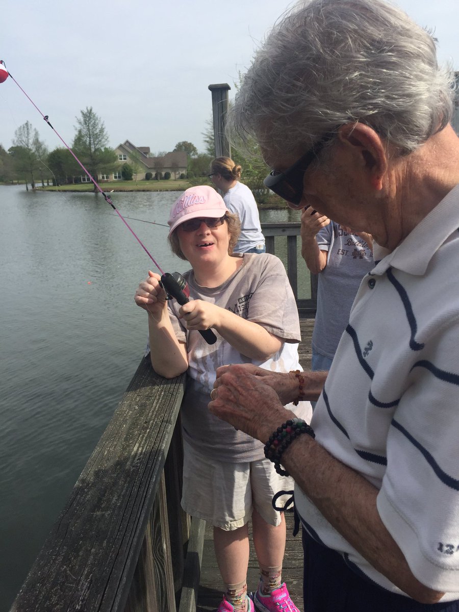 lisahofmister's tweet photo. Look at the fish! These ladies have the touch! @wjsbctupelo https://t.co/kOxD0iTmoy