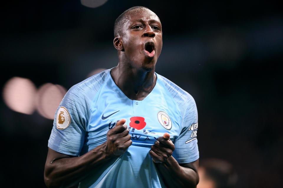 AlbieFC's tweet photo. Can’t believe I have to do this. Who’s the better LB?
Retweet for Digne
Like for Mendy https://t.co/hteRiXcDXQ