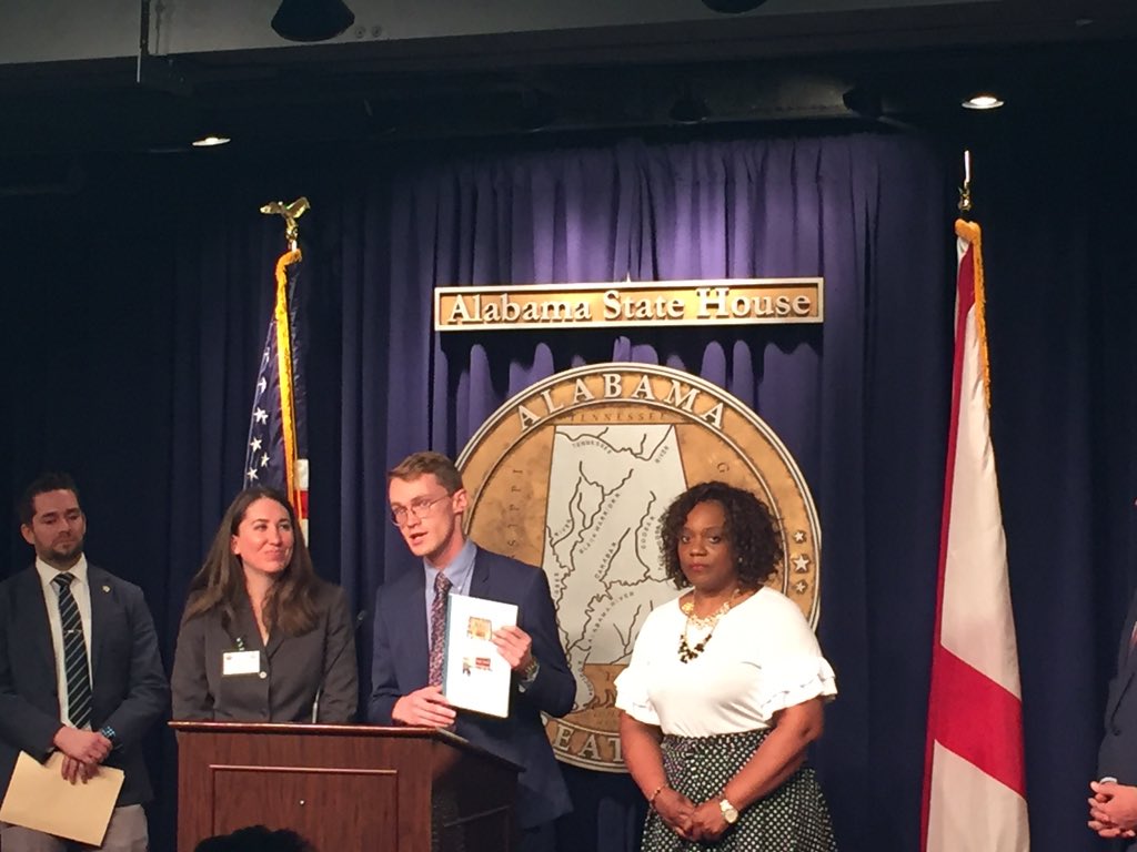 AlabamaArise's tweet photo. Dana Sweeney of @AlaAppleseed recounts personal stories of how high-cost payday loans derailed the lives of struggling Alabamians who borrowed for purposes like fixing a car or burying a relative. #paydayreform #30DaysToPay #alpolitics https://t.co/4MYEkJxeOi