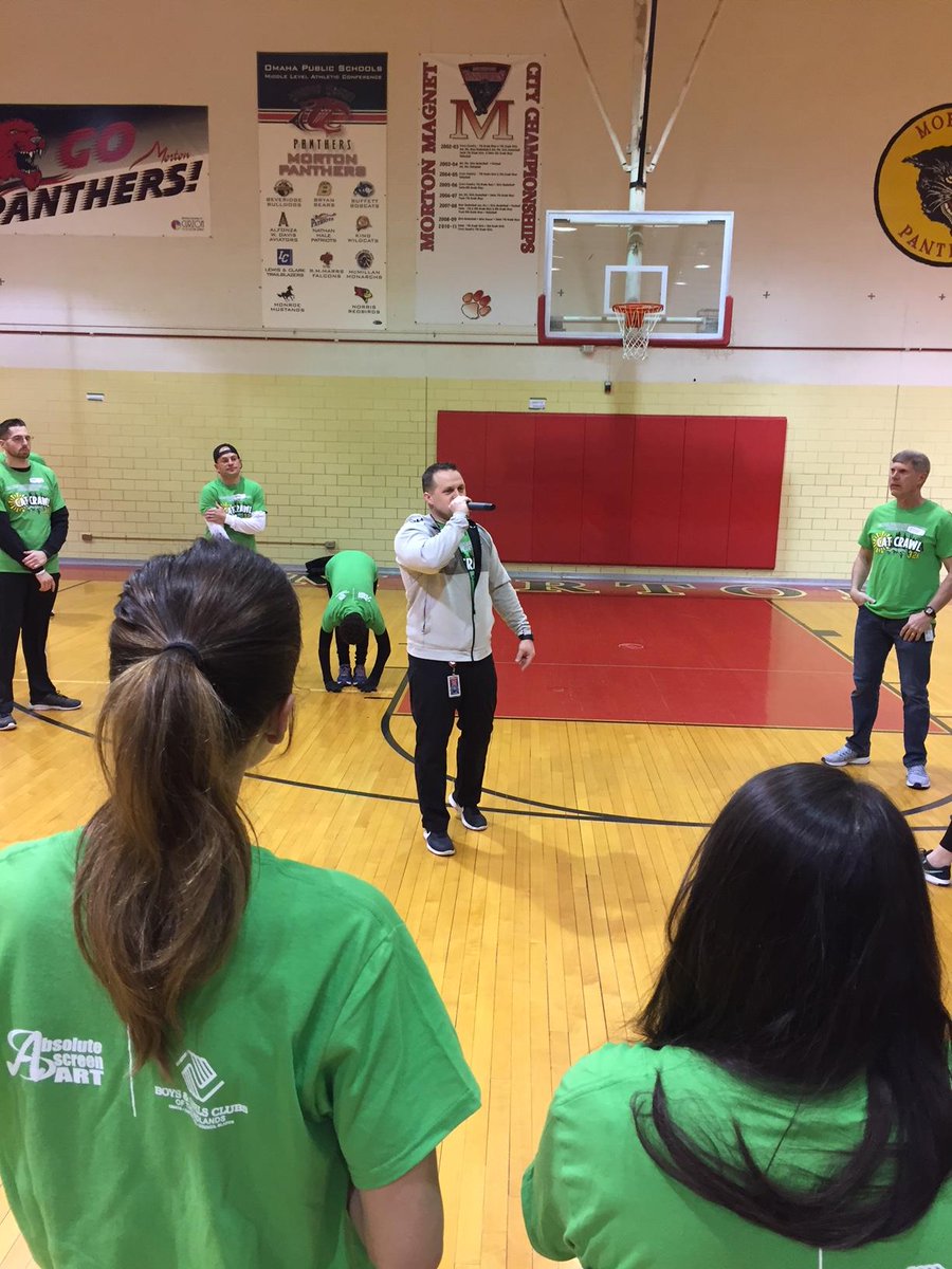 OPS_Morton's tweet photo. Today Morton hosted the 2nd annual #CatCrawl with @OPS_LauraDodge & @ops_sunnyslope We started out our morning w/ a brisk 3.2K walk/run to promote wellness among the staff. #PantherPride #OPSProud https://t.co/hxBGCR3ijr