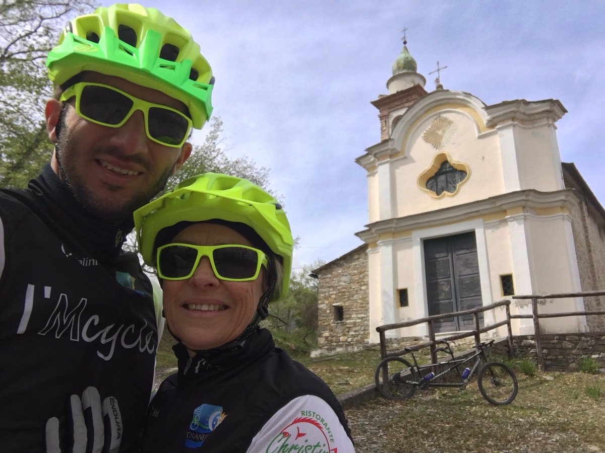 imtandem's tweet photo. Allenamenti di livello @selle_italia @neonoptics @vitaminstoreita @NaliniCiclo @hotelgabriella https://t.co/y6BN7LNime