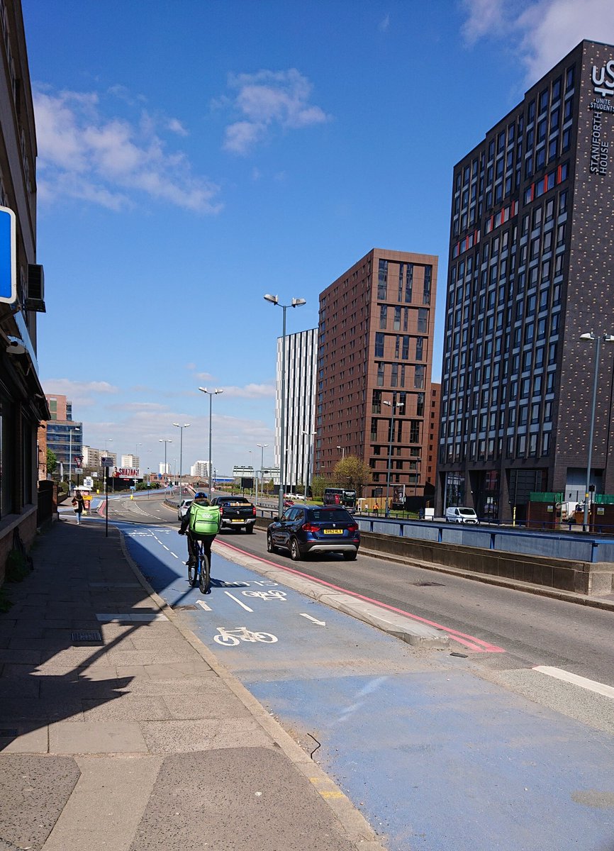 BuildsWeAre's tweet image. Cycling routes! - Yes, we cover all the latest City builds @BuildsWeAre with our #peoplewithpassion who just want to see more engagement between #ConstructionwithCommunity - this from @ellrbrown of the new blue cycleway now open on Town Row / Lancaster Street @BCRbirmingham