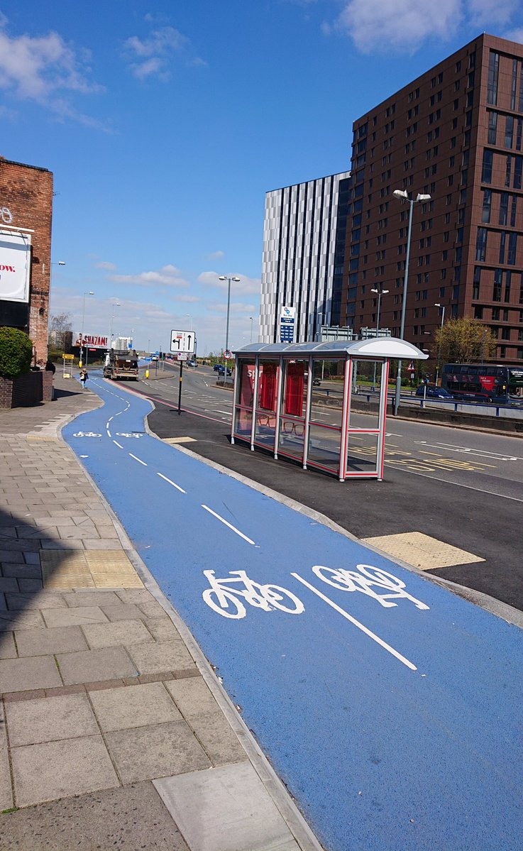 BuildsWeAre's tweet image. Cycling routes! - Yes, we cover all the latest City builds @BuildsWeAre with our #peoplewithpassion who just want to see more engagement between #ConstructionwithCommunity - this from @ellrbrown of the new blue cycleway now open on Town Row / Lancaster Street @BCRbirmingham