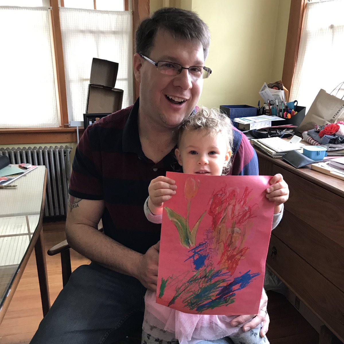 euphoniac's tweet photo. Starting the day with a little cray-pas still life collaboration

 #littleartist #sakuraofamerica #daddysgirl #makearttogether #toddlertime https://t.co/pIh0Dwx0Iu