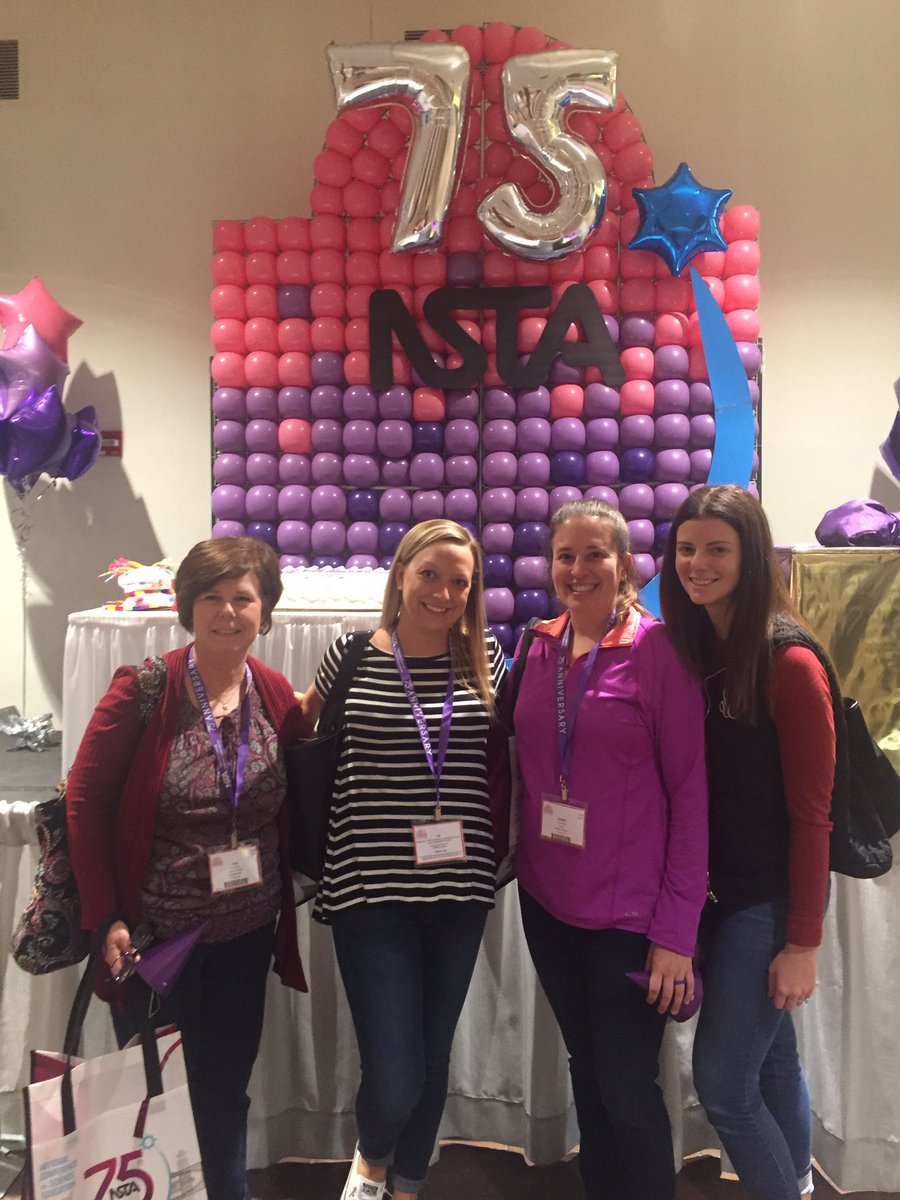 pichlerclass's tweet photo. #lindberghlearns at #NSTA19 @LisaPaffrath2 @LauraFarhatt @DupreeWendy https://t.co/JR6JTu9iCq