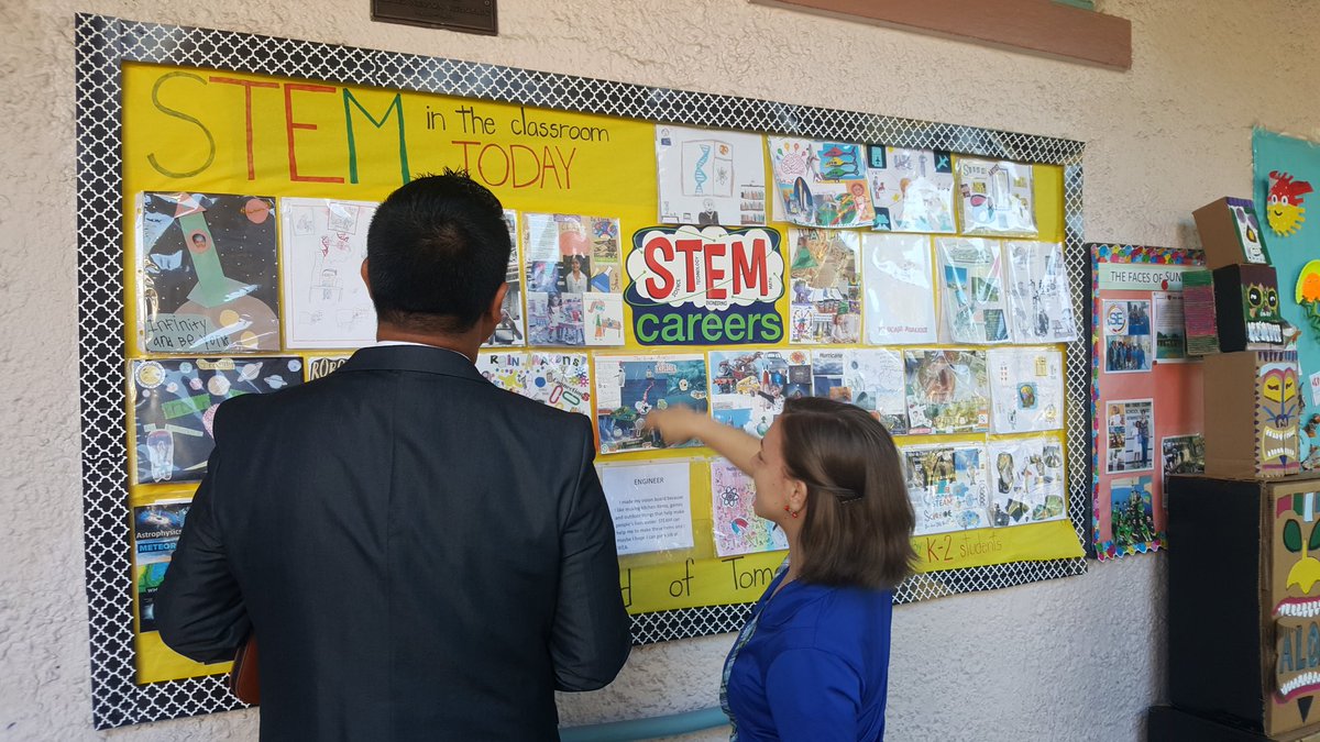 MDCPSSTEAM's tweet photo. So much to brag about @Sunset_Elem . Gold #MDCPSSTEM school for 3 years and going for gold again this year. STEM in multiple languages. https://t.co/SoVpkINpVf