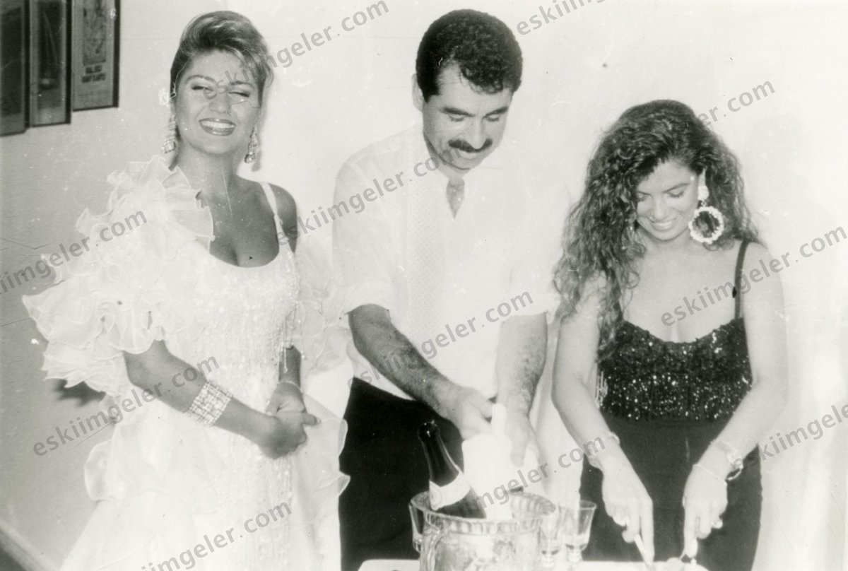 Sibel Can, İbrahim Tatlıses ve Nil Ünal’la
eskiimgeler.com/%C3%9Cr%C3%BCn…