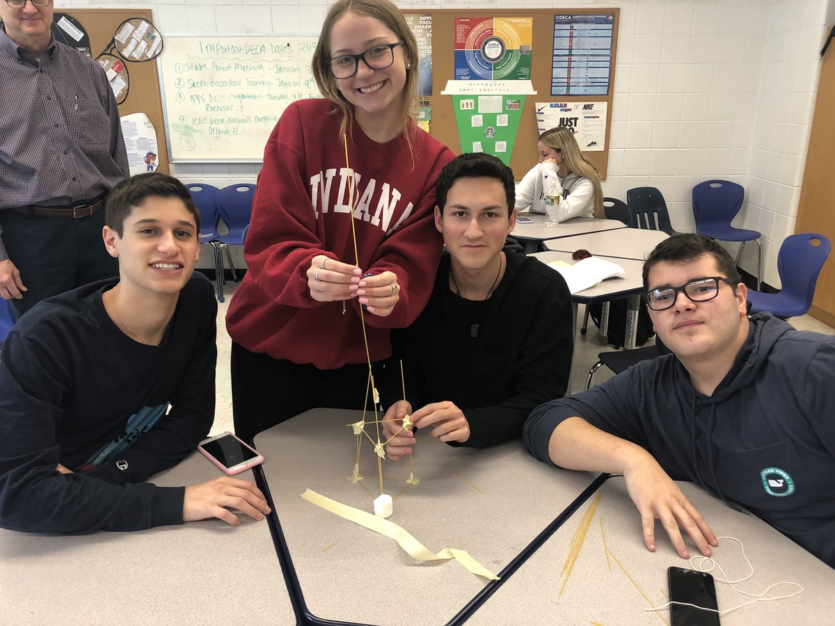 MsG_Farrell's tweet photo. How would your team construct a spaghetti tower? #marshmallowchallenge #teamwork #collaboration @MickyMarathoner @LIUPost @POBJFK @PobJfkBusiness https://t.co/PAwTJ7OKjx