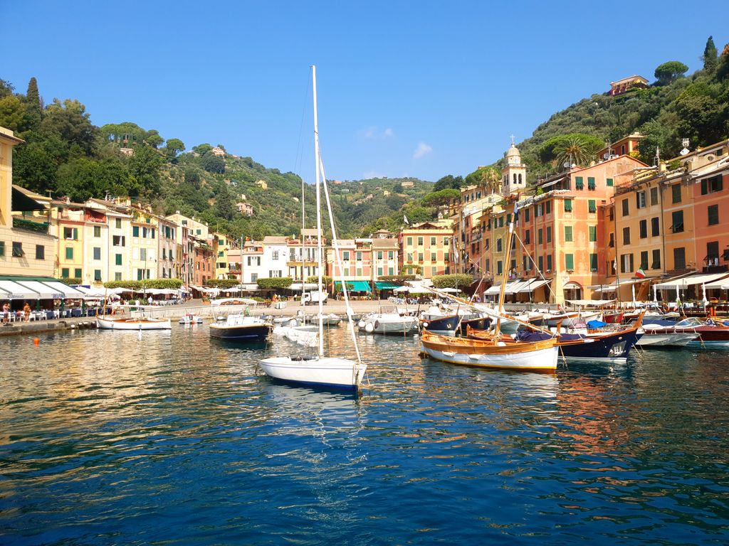 CicciaCerva's tweet photo. #JeudiPhoto à Portofino 😍 
#Tourisme #Italie #Voyage 
@TurismoLiguria 
@BeautifuLiguria 
@Italia_fra https://t.co/i5WLX11hm7