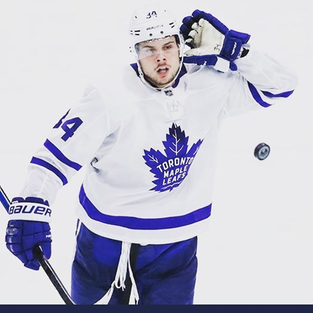 Can you hear that? It’s playoff time!!! #GoLeafsGo #hampton #hilton #bolton #toronto #nhlplayoffs instagram.com/hamptonbolton/… Can you hear that? It’s playoff time!!! #GoLeafsGo #hampton #hilton #bolton #toronto #nhlplayoffs Can you hear that? It’s playoff time!!! #GoLeafsGo #hampto…