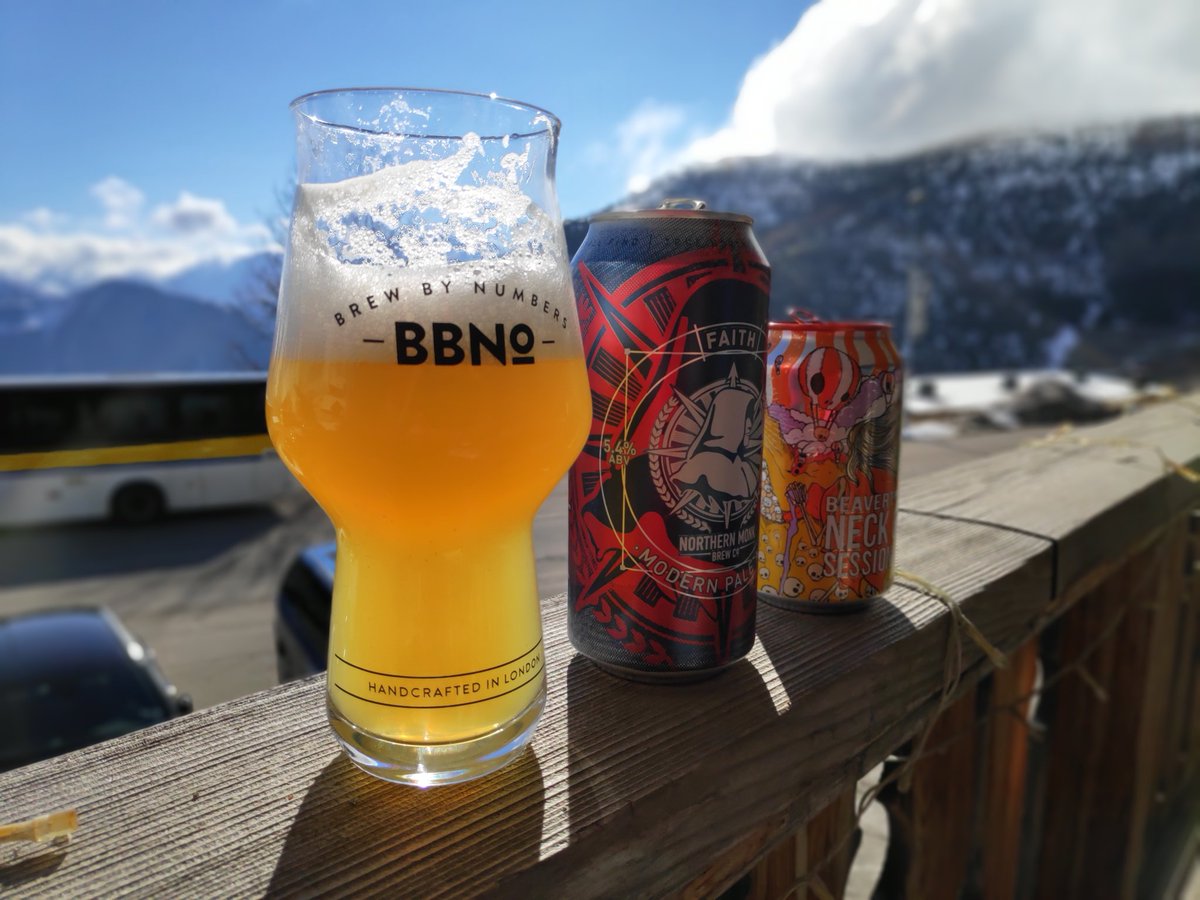 beerlogged's tweet photo. #alpedhuez apres ski made extra special thanks to these guys @NMBCo @cloudwaterbrew @73EnidSt @OtherHalfNYC @deyabrewery @VerdantBrew @BeavertownBeer 👌🍻 https://t.co/VmuOfGR851