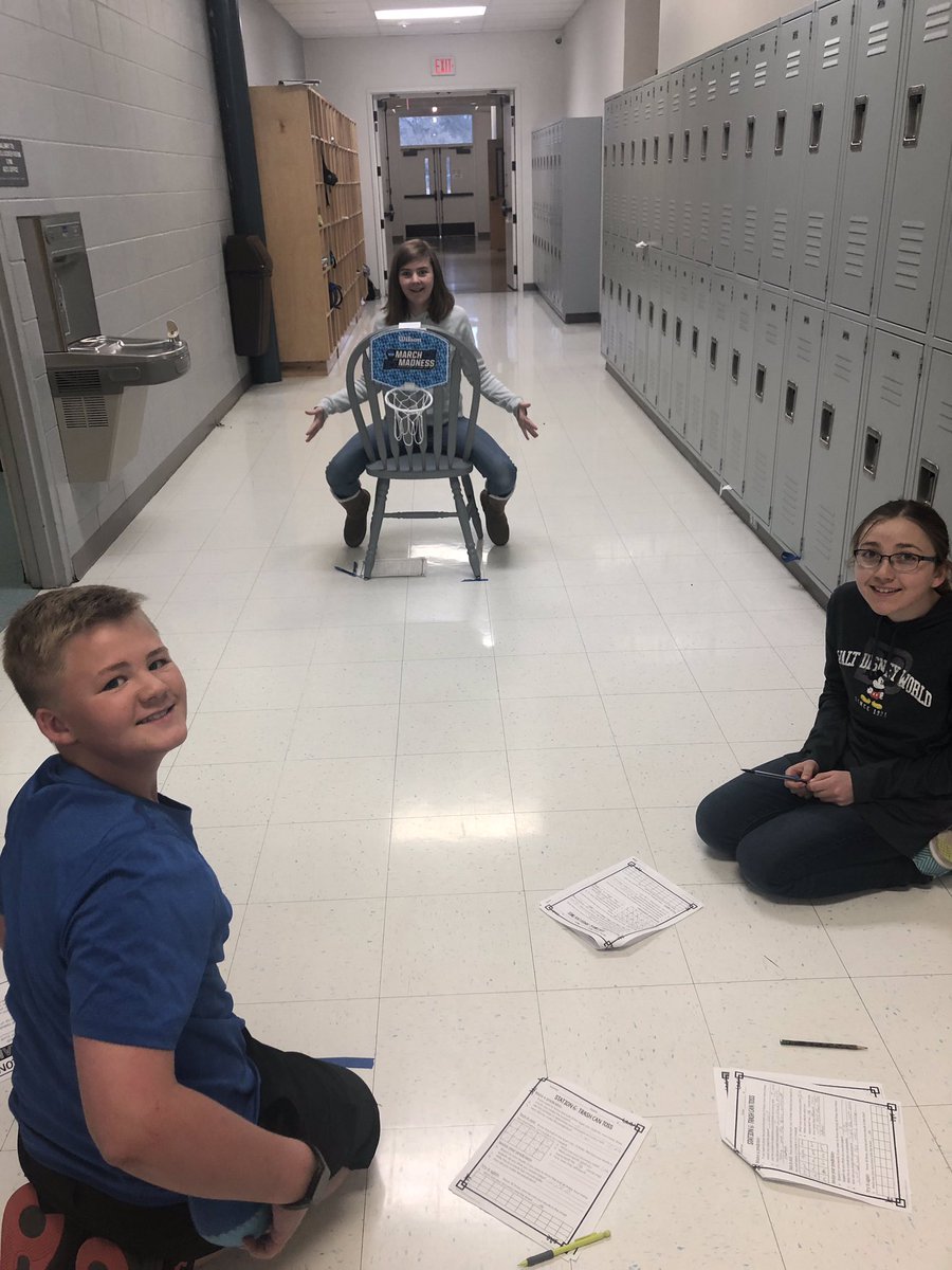 scscougars's tweet image. 📊6th Graders exploring probability at different math stations🗑 #scscougars #mathprobability