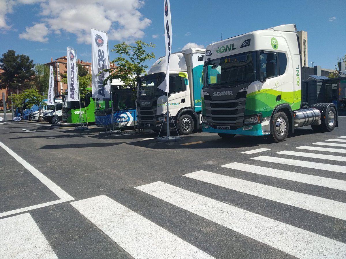 EcomotorTube's tweet photo. Gracias a @Gasnam_ por darnos la oportunidad de acudir a su #VIICongresoGasnam .
Nos encanta ver que todo lo que se mueve alrededor de #GNV tiene cada día un volumen mayor. https://t.co/j98ORfBPwZ