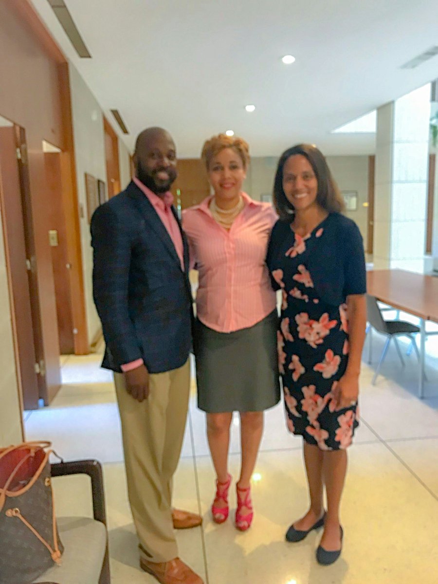 a_shininglight's tweet photo. It was a pleasure to sit down NC State Representative Sydney Batch to discus the mission and work of Shining Light. #menwillyoutakeastand #Refuse2BSilent #weareshiningalight #pleaselisten2us https://t.co/7KwSyrMuy9