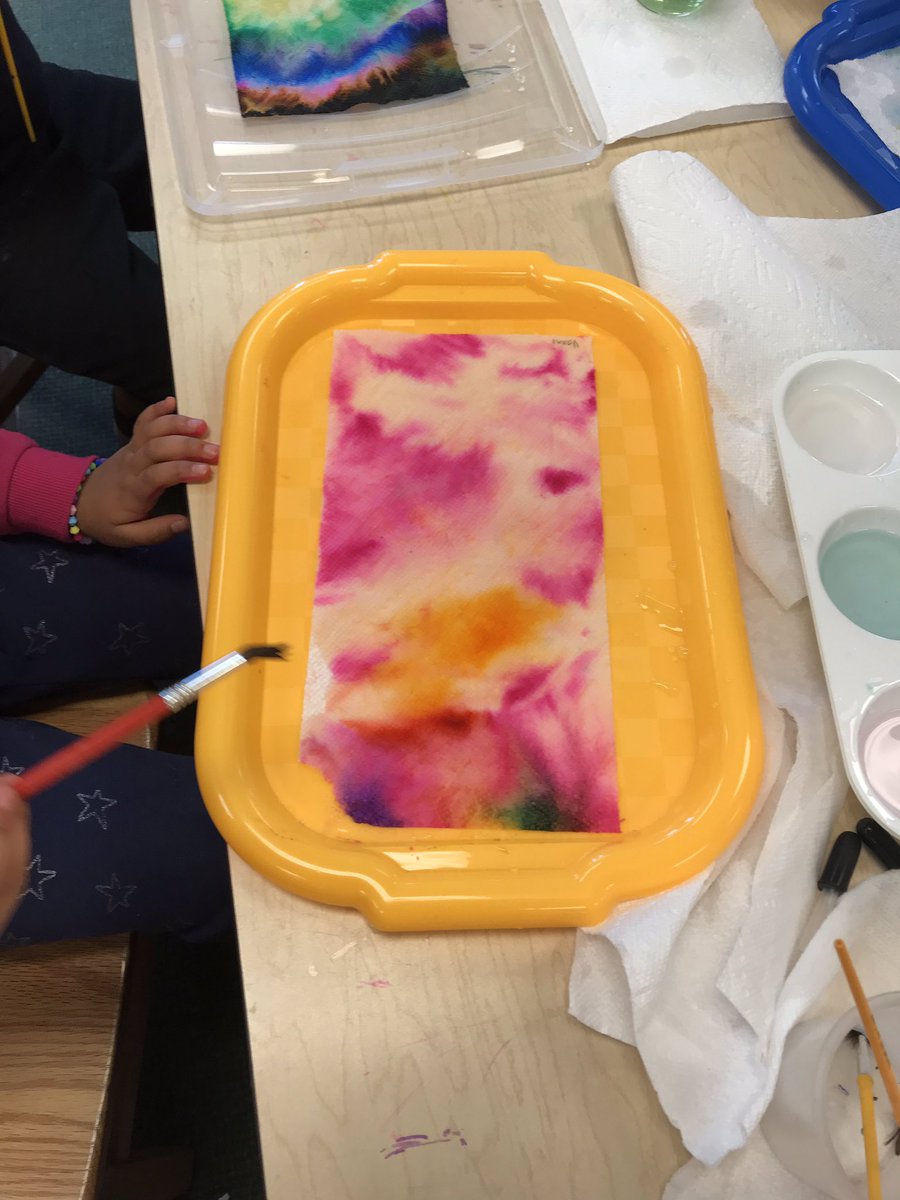 WOTYC Artsy Thursday! Ms. Cicerale’s pre-k class at FPS read mouse paint and explored some color mixing of their own.@DenaFebus_FTPS @PREKcoach_FTPS @NAT_FTPSchools @FPS_FTPSchools @Riley_VP_FTPS @KDamore_FTPS