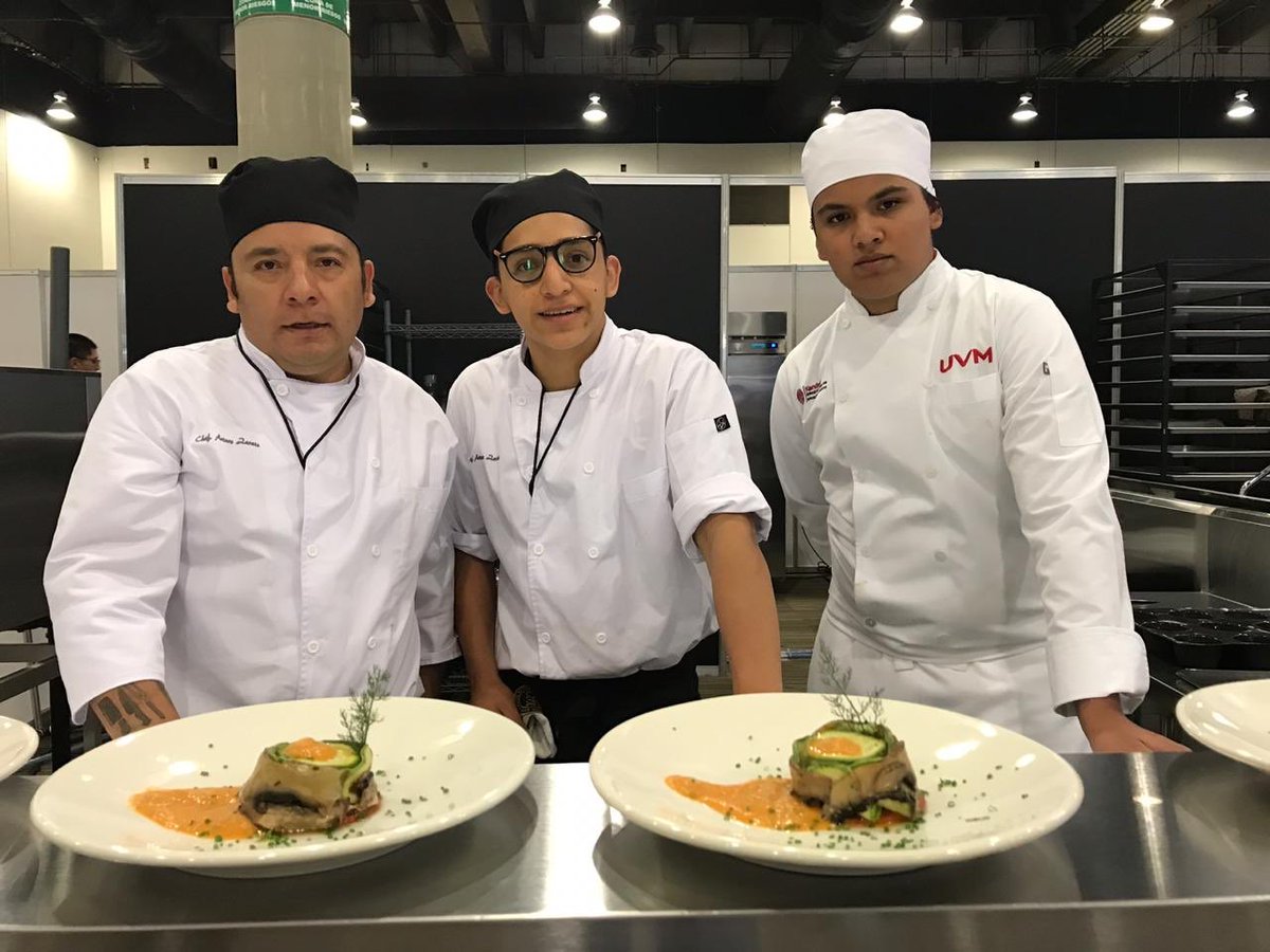 saborearte's tweet photo. #FelizJueves ¡Así se vivió el primer día de @GastronomicaMex con la #CopaVatel amateur!

Vamos por el segundo día del evento más importante en la industria del food service ¡#ExpoGastronómica!

Te esperamos en nuestro stand para que vivas la #ExperienciaSaborearte https://t.co/LRcrHk2qEi