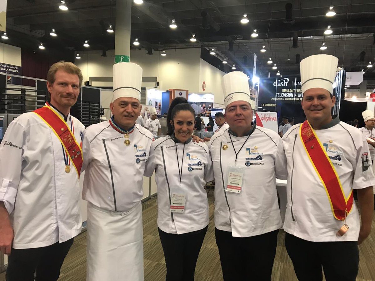 saborearte's tweet photo. #FelizJueves ¡Así se vivió el primer día de @GastronomicaMex con la #CopaVatel amateur!

Vamos por el segundo día del evento más importante en la industria del food service ¡#ExpoGastronómica!

Te esperamos en nuestro stand para que vivas la #ExperienciaSaborearte https://t.co/LRcrHk2qEi