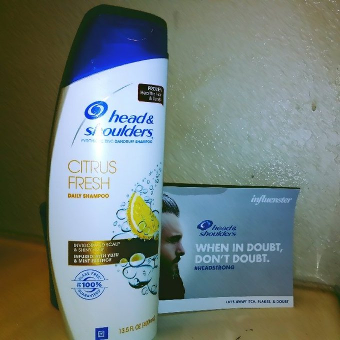 yes! received my free head and shoulders sample to review from @influesnter #voxbox https://t.co/q9L