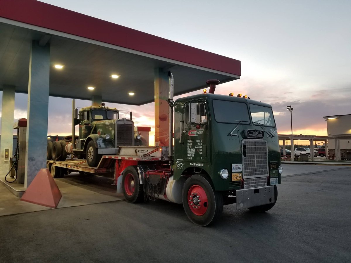 Great #FTLGRFanPhoto from Landon D.! #TBT #ThrowbackThursday #Freightliner #FreightlinerTrucks #FTLGR #WhiteFreightliner #COE #Cabover