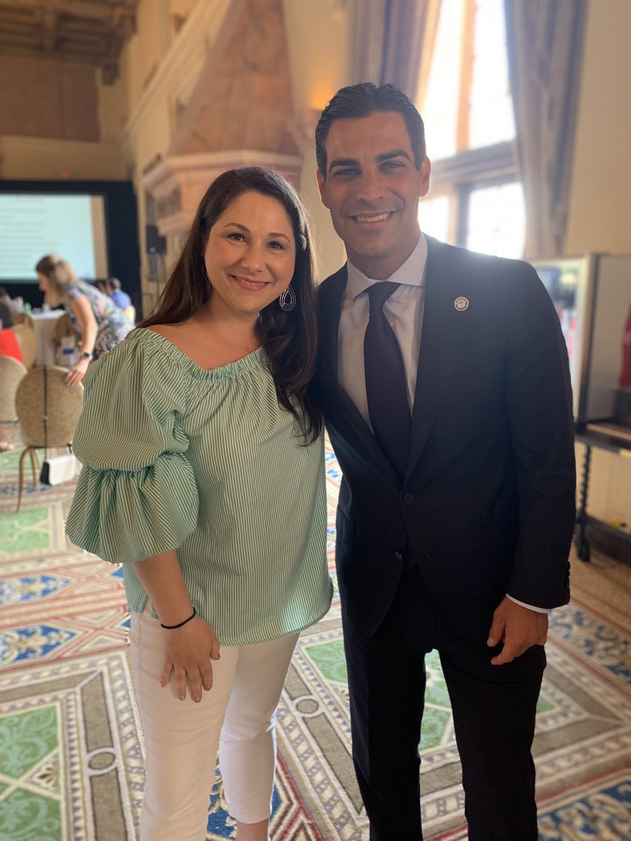 svwesterman's tweet photo. @FrancisSuarez welcomed @LeadFLConnect @LeadershipFla to #Miami yesterday!  He is simply outstanding and we thank him for a powerful leadership presentation and imparting some wisdom on us.  #connect9 #listen #prepareprepareprepare https://t.co/BYziEvftNM