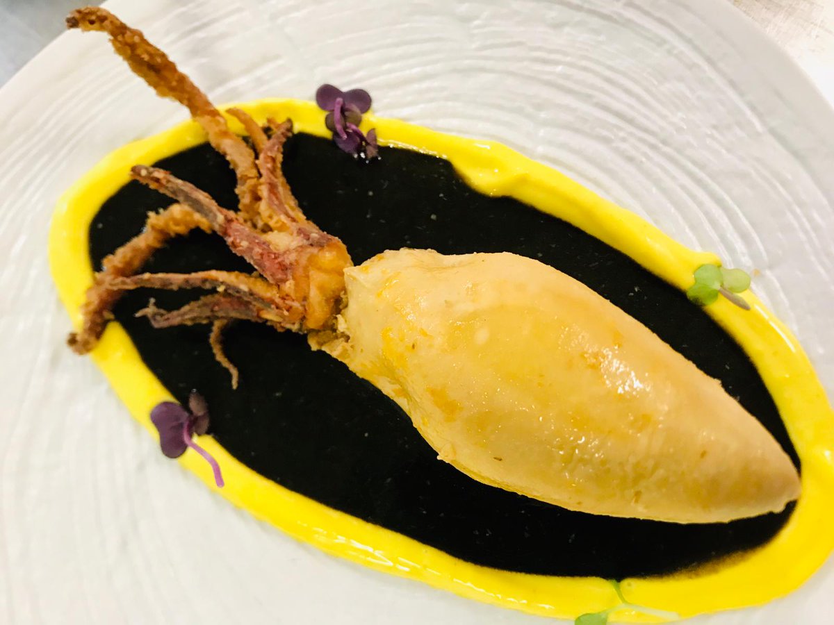 EsteldelaMerce's tweet photo. Que et sembla menjar un plat com aquest amb el teu #menúdemigdia? Guiso mar i muntanya de calamar fresc amb salsa rouille. Cada setmana, propostes diferents amb el Menú Tradició! https://t.co/DVgLmh5Ua2