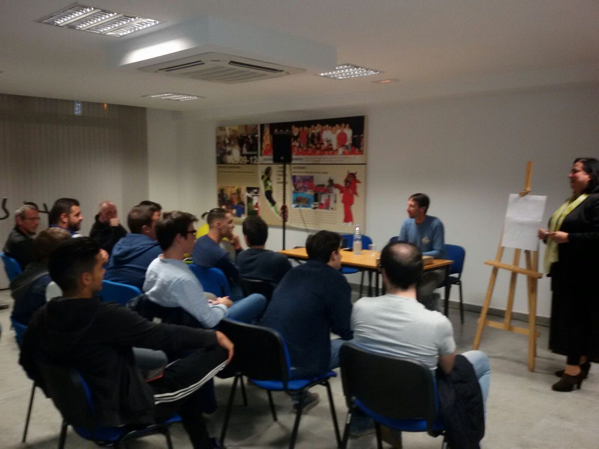 tuarbitro's tweet image. En breve tendremos noticias bonitas para todos nuestros amigos!