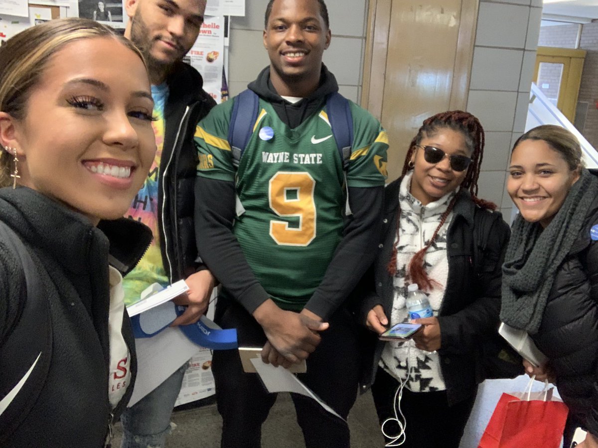 RWJ_1's tweet photo. @BeTheMatch @waynestwarriors @WSUWarriorFB Get in the game #WarriorStrong https://t.co/CRonWOxk3T