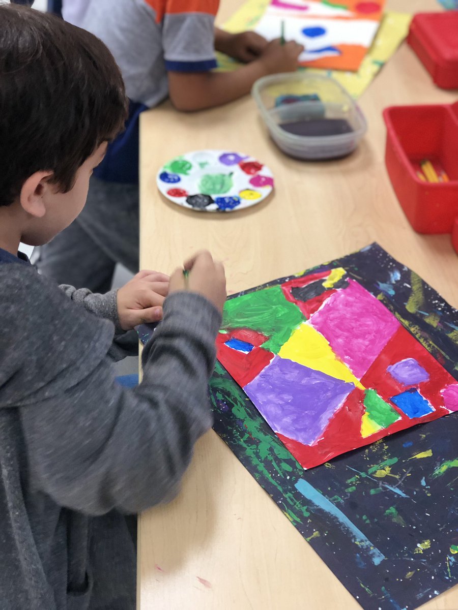 SegosARTclass's tweet photo. Geometric shapes and abstract painting with 2nd grade! #coltsartists #coltscreate @NorthamptonKISD @kleinfinearts https://t.co/BuU43nbaC4