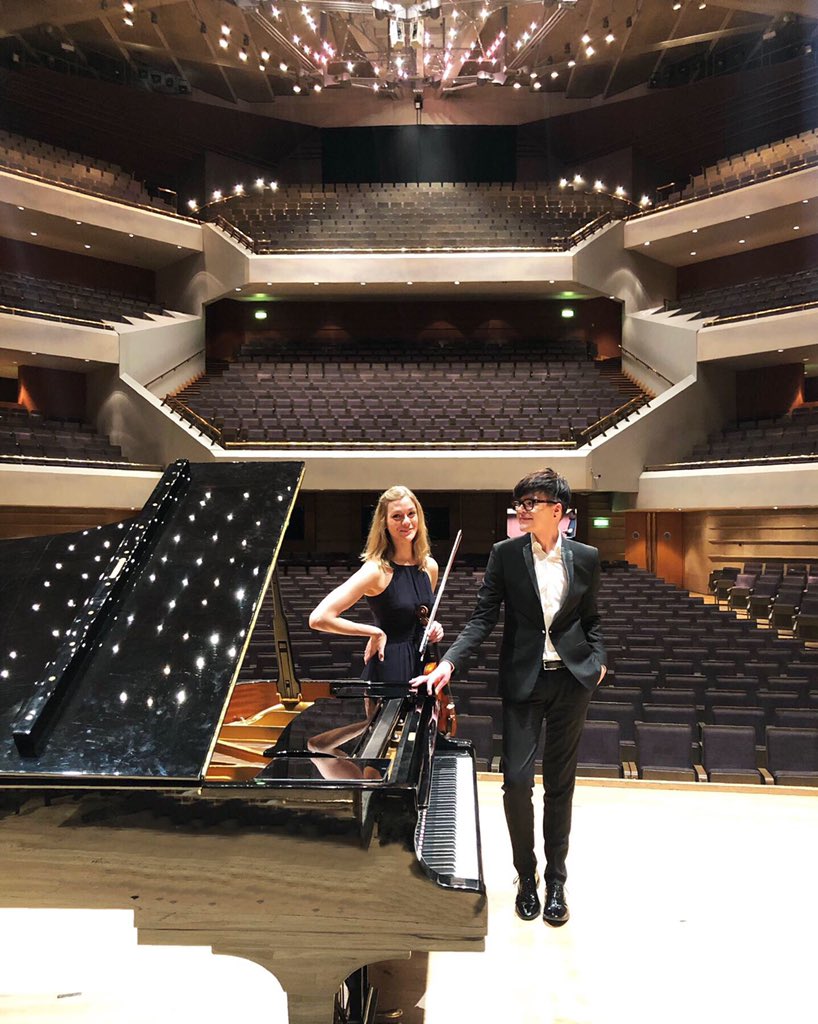 Today’s venue was delightful! - Enjoyed performing Sonatas by Elgar and Ravel  in this gorgeous Hall! @mmcs1915 
#emilynebel #alexeypudinov #bridgewaterhall #manchester #recital #pianist #violinst #performance #musicianslife #life #postrecital #music