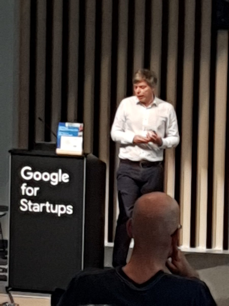 MyGoSupply's tweet photo. Jaime Velasco, CEO de GoSupply en #GrowthAI19: “IA aplicada al tratamiento masivo de datos. Una visión practica a un reto mayúsculo” #IA @GoogleStartupES https://t.co/6qnJKcHMqW