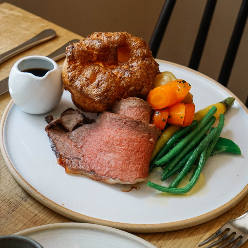 Kite at The Red Hart tweet media