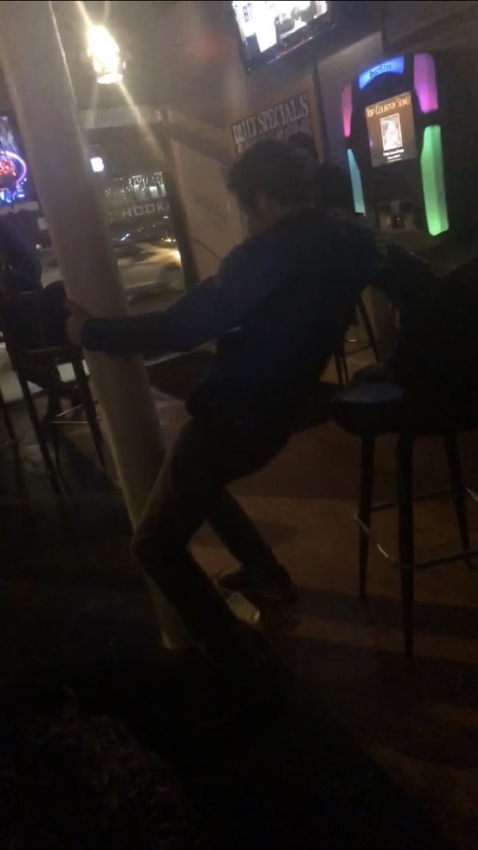 CaitlinDuffner's tweet image. Hello everyone. It’s @tinyJeffrey ‘s birthday today. He enjoys tortillas, fever gear, and puffy coats. See you all @bullwinklescbus in t minus 6 hours.