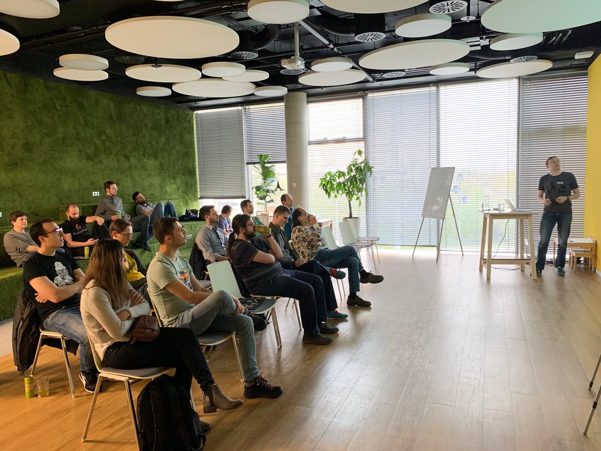 JanBleha's tweet image. Tech lead at @meetceai, @randomf talking about using @awscloud technologies for building #ML pipelines at @kiwicom247. #TechWeekCE