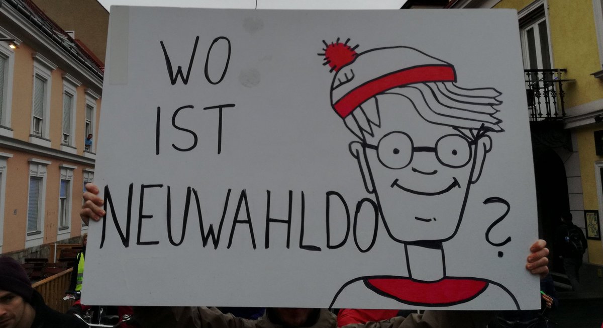 aesthesism's tweet photo. #DoSuperschild #wiederDonnerstag #DoinGraz #Donnerstagsdemo https://t.co/XY5VkFjdw1