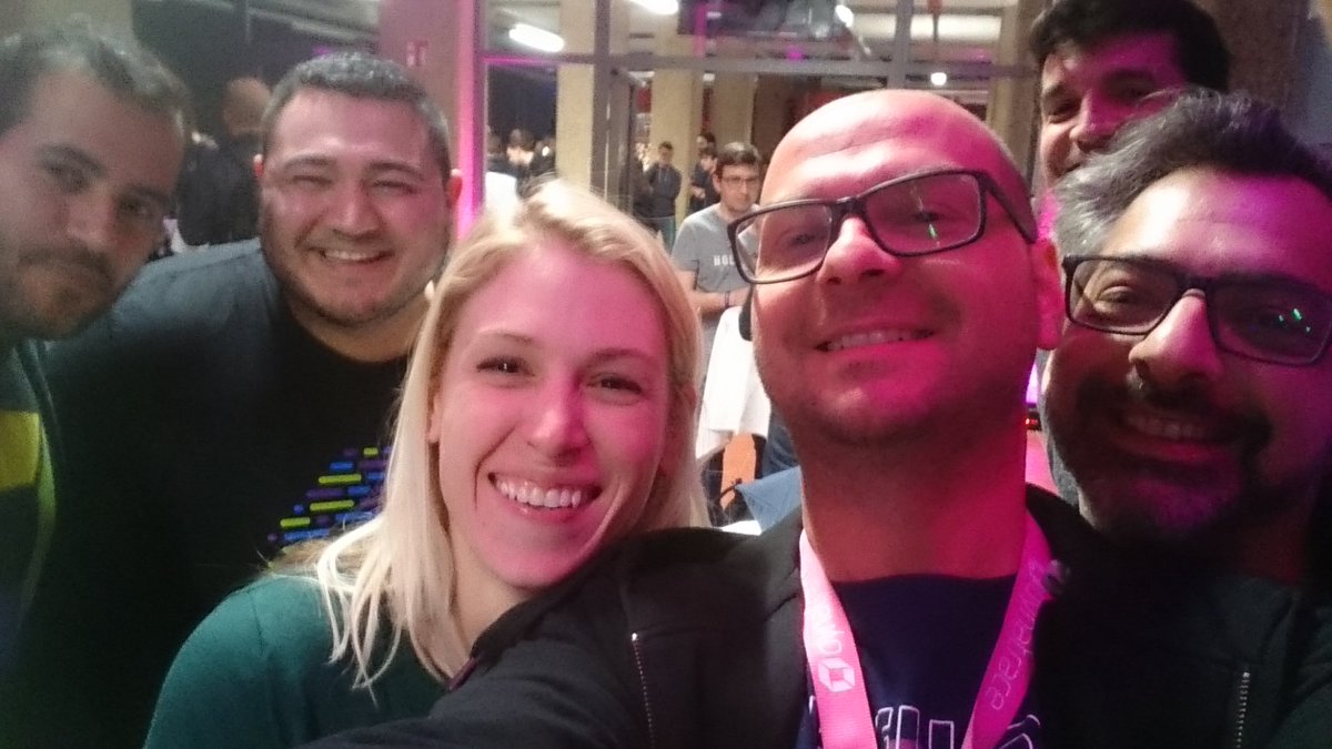 MartinGoodwell's tweet image. The place where all the speakers get to meet me: #DevOneConf :) @editingemily @dkhan @GalvezGp