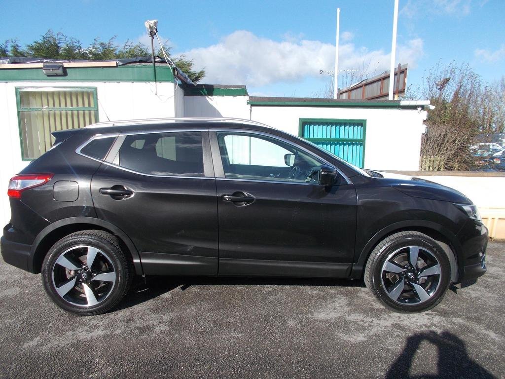 Superb #qashqai in stock now! 1.2 DIG-T N-Connecta 5dr GREAT VALUE-DAB RADIO-SAT NAV Check it out >>>  buckleytradecentre.co.uk/used-cars/niss…