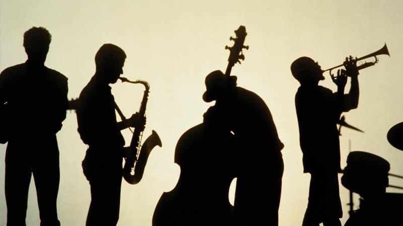 Луис митчелл джаз. Волшебный джаз ноты. Я убывающей в джаз. Джазовые музыканты. Гас джордано джаз танец.