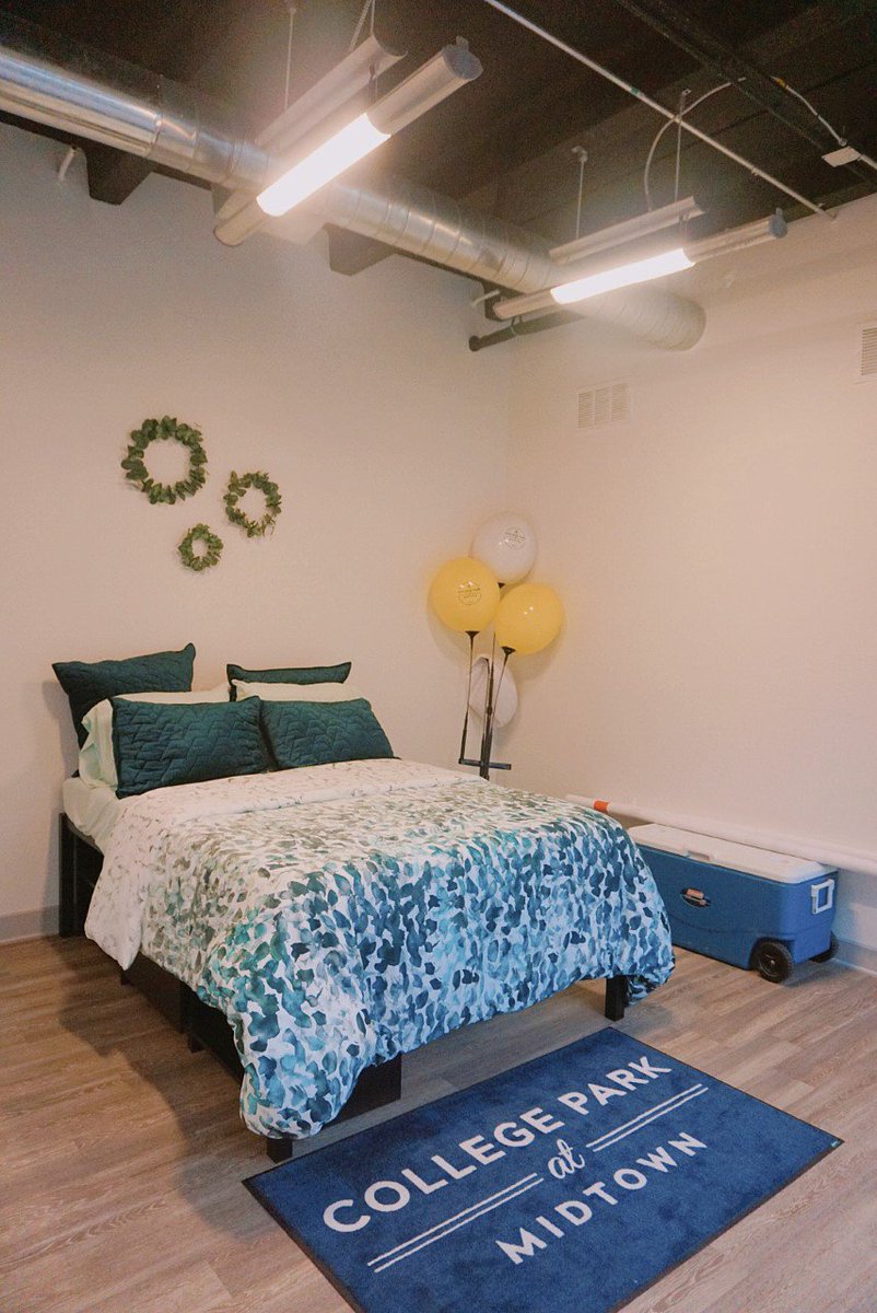 AptsinGVille's tweet photo. This #TouringThursday we look @cpmidtown!  This is a place you have to see for yourself! Stop by the leasing office to get a virtual tour and learn about this amazing place to live. https://t.co/erMozIz5NE