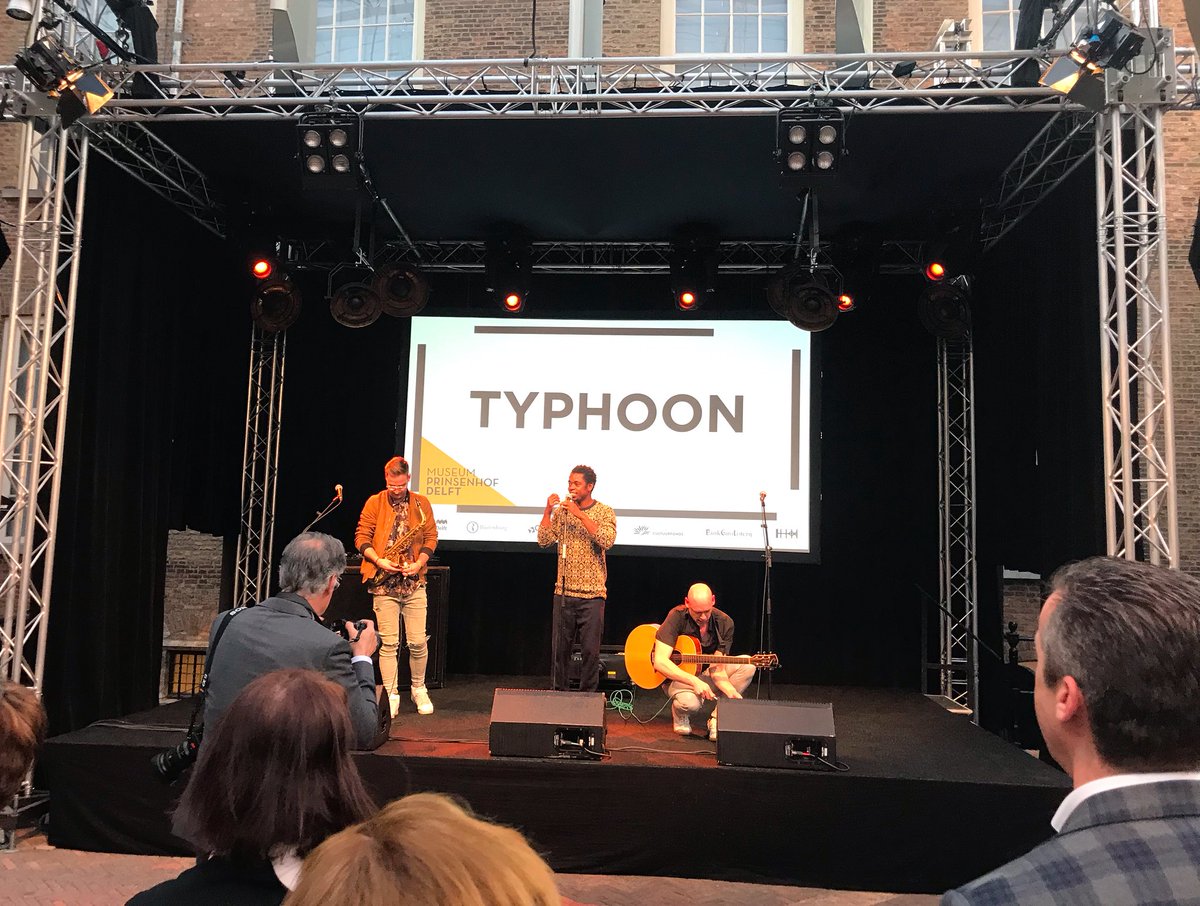 Bas_Vollebregt's tweet photo. Opening van 50 jaar @mojoconcerts in @HetPrinsenhof was #Awesome.😎
#Muzikale aftrap met @typhoon heel terecht en passend bij tentoonstelling👍
#Komtdatzien https://t.co/aR3K8rqWXi