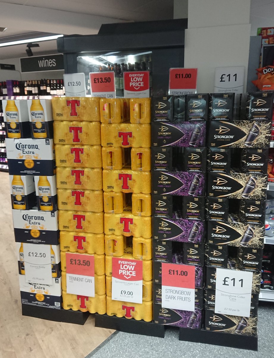Roddy_Coop's tweet photo. Great setup for start of holiday season! #samteam #suceedtogether @coopNO0102 @coopNO0102 @PaulThomson3231 @mccarthy_1888 https://t.co/jVuZCtC8cu